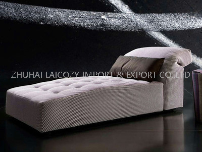 European Living Room Relaxing Upholstered Comfortable Lounge Sofa